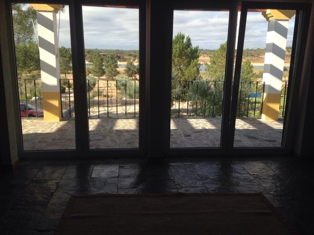 Monte Da Barragem Hotel Монтаржил Стая снимка
